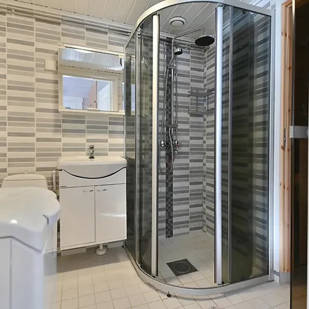Holiday home Yllaestokka 2 *